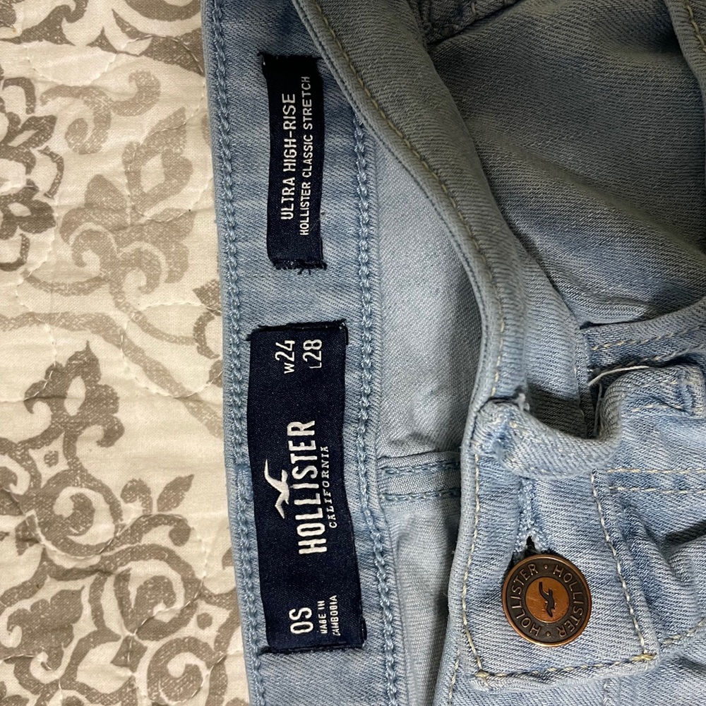 Hollister Ultra High Rise Jeans